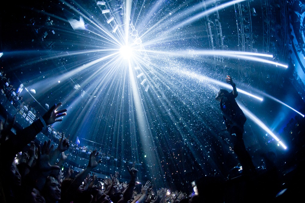 Crossfaith Religiously Relies on Titan V7